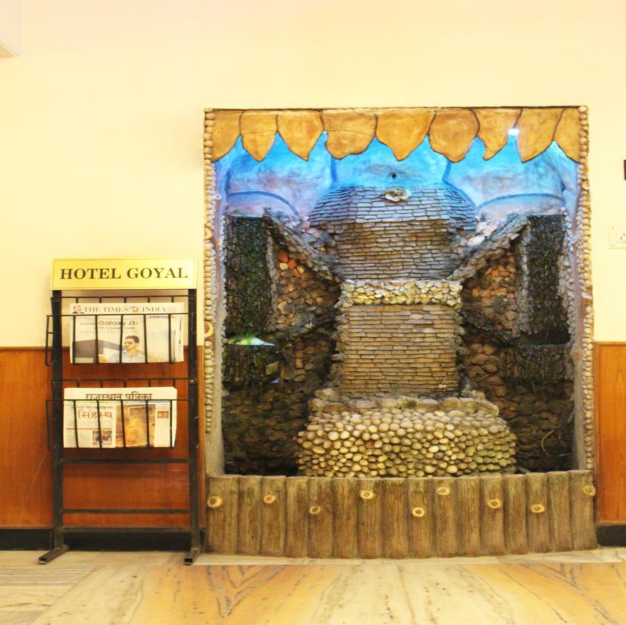 Hotel Goyal Jaipur Bagian luar foto