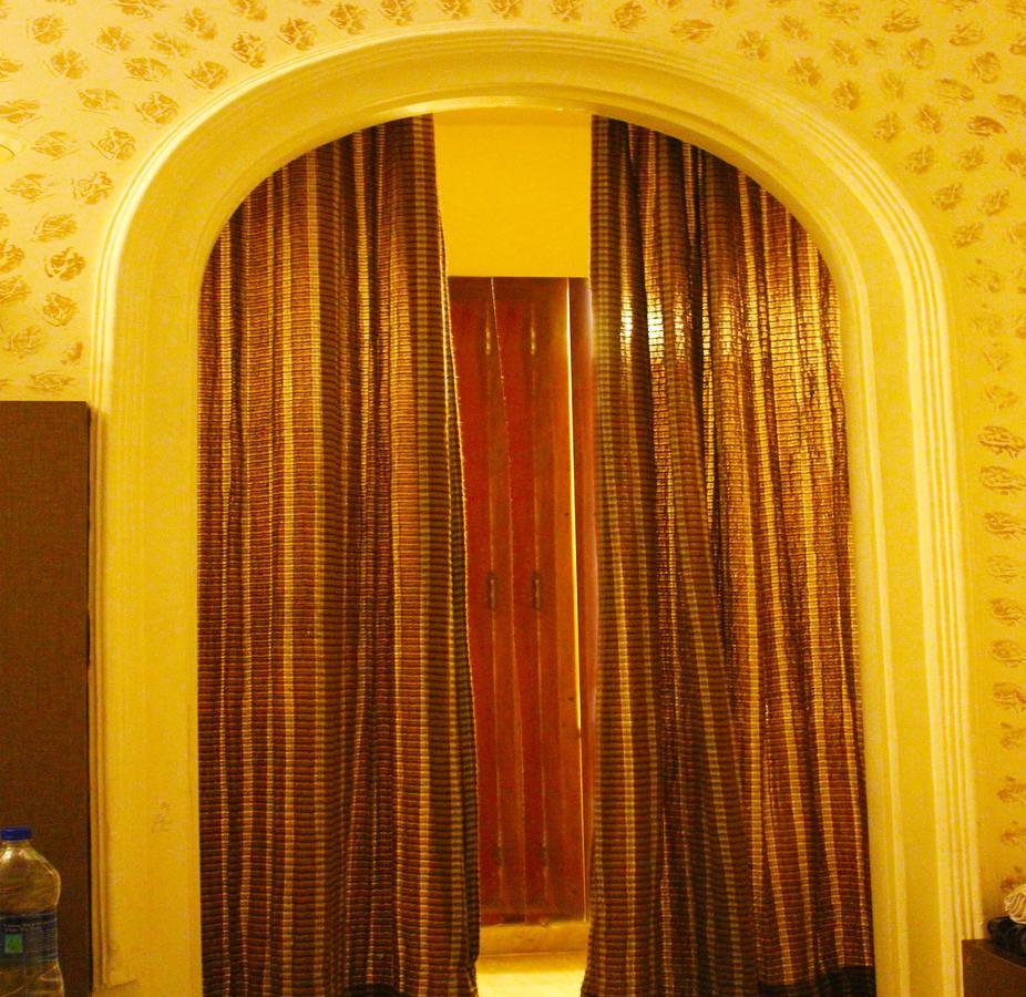 Hotel Goyal Jaipur Bagian luar foto