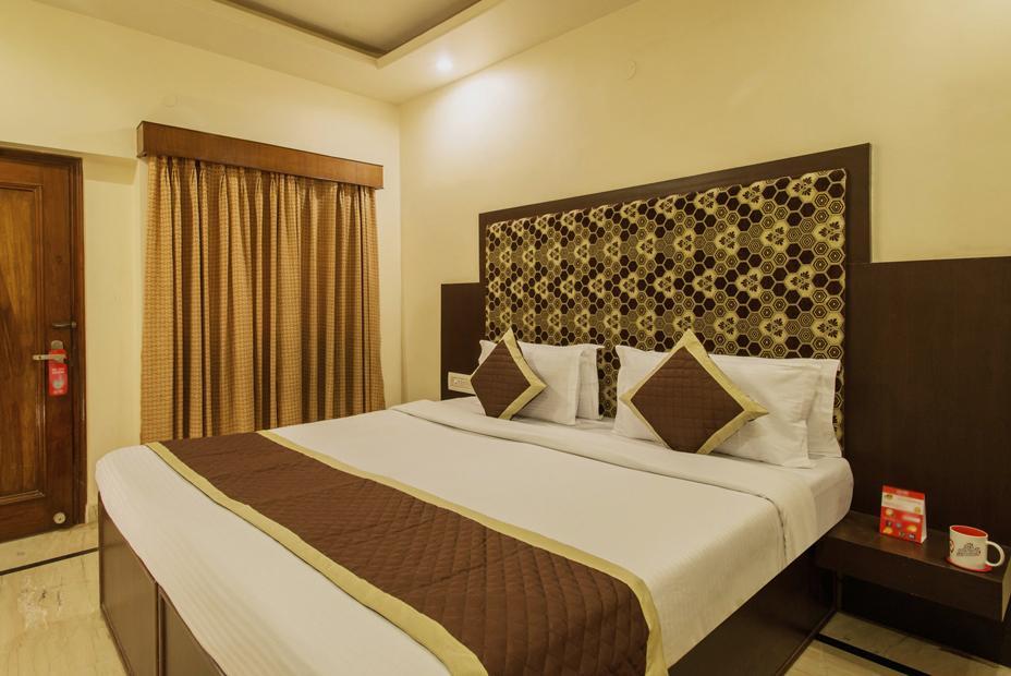 Hotel Goyal Jaipur Bagian luar foto