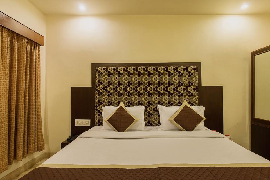 Hotel Goyal Jaipur Bagian luar foto
